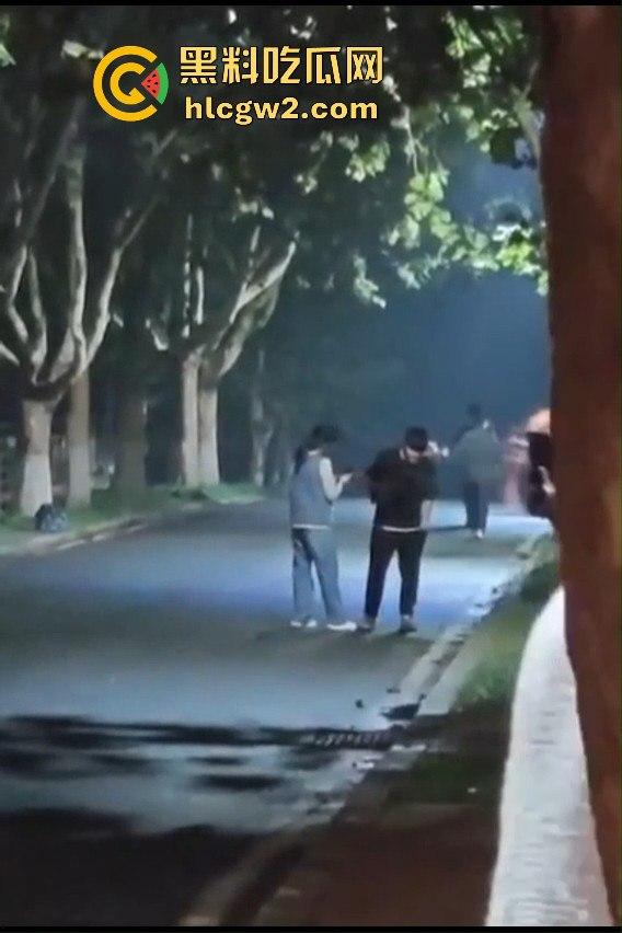 杭州艺校纯爱战士再倒下 女友在校期间背着男友发裸照自慰视频 被抓后校内怒扇耳光 真是母狗属性拉满！  第8张