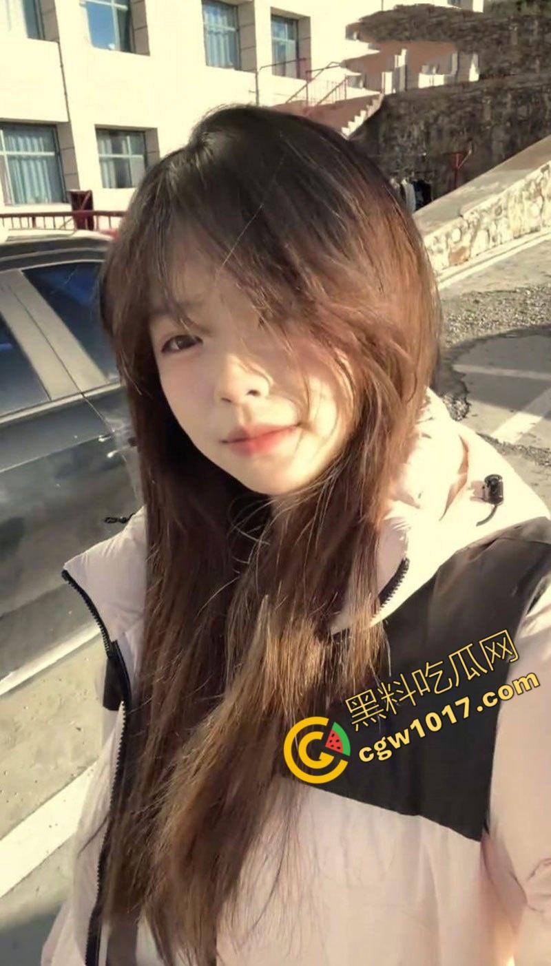 浙大清纯学妹【李溪楠】被爆性爱视频：粉裙白袜，被前男友猛操嫩穴，脸带满足笑，真正骚货贱玩！  第10张