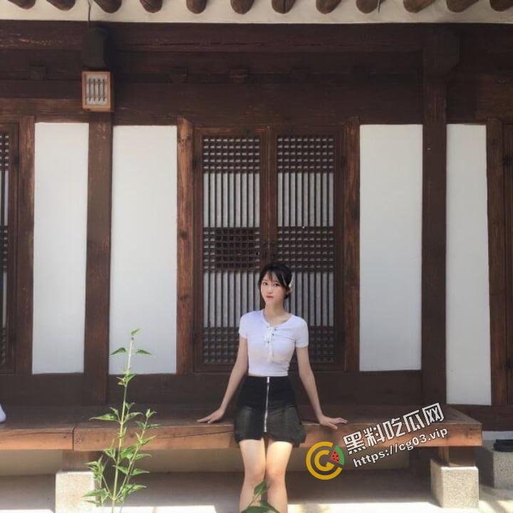 台湾台北第一女子高级中学 校花【谢季璇】和男友的自拍片流出  第9张