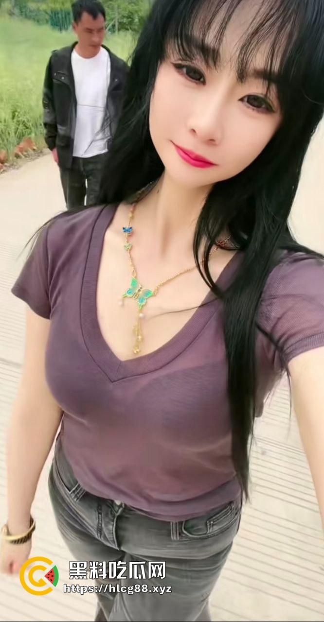 安徽阜阳37岁淫猪【袁丽】骚洞敞开抢客啦，老公鸡巴跟废柴似的，她浪得满街勾野汉猛干！  第2张