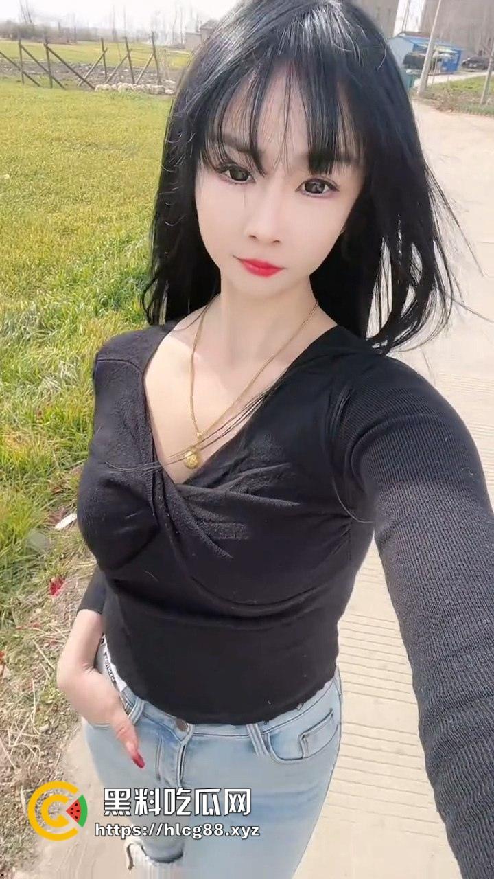 安徽阜阳37岁淫猪【袁丽】骚洞敞开抢客啦，老公鸡巴跟废柴似的，她浪得满街勾野汉猛干！  第3张