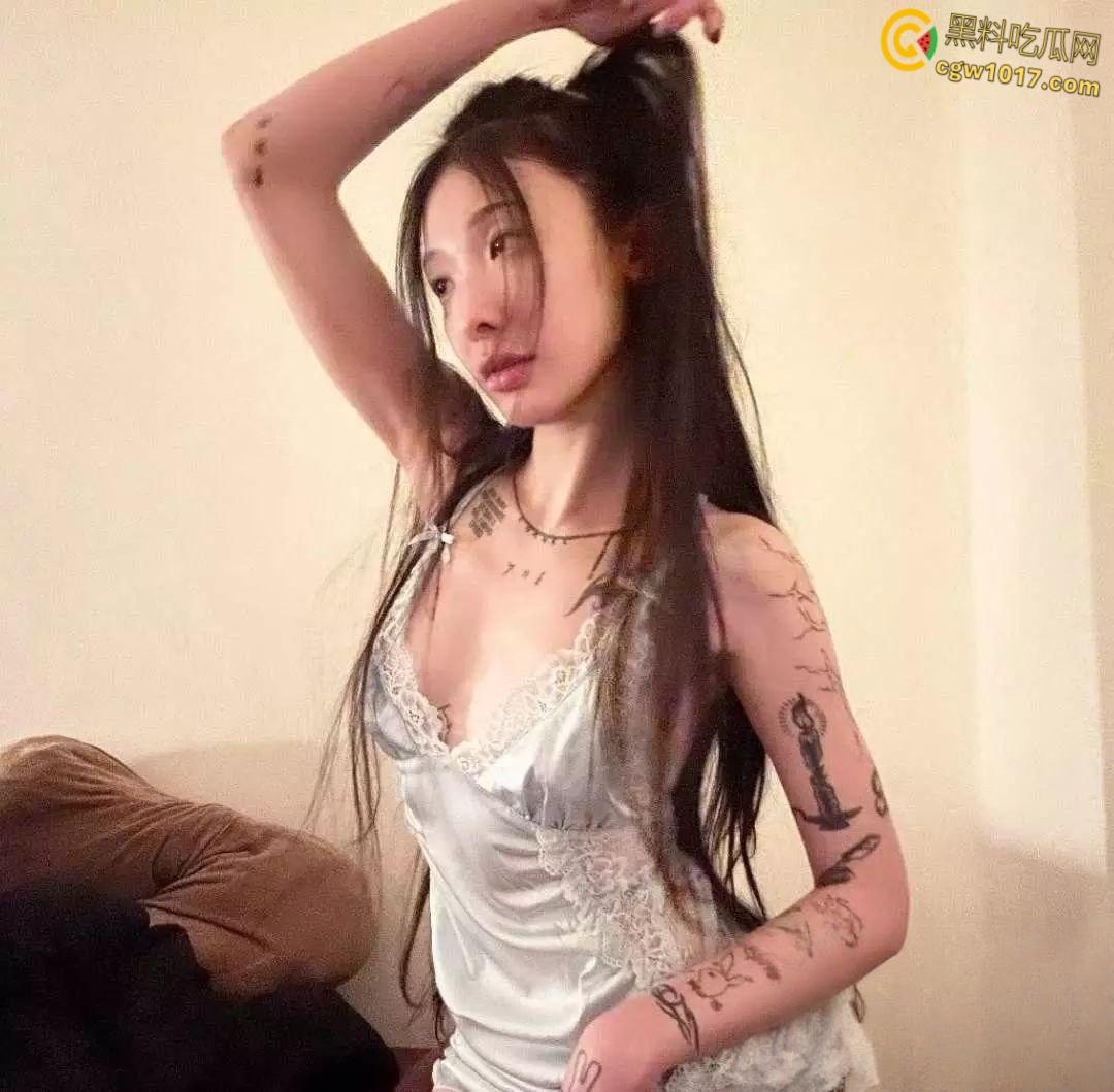 IG高颜值网红【路奈】，与男友自拍做爱露脸口交视频曝光，深喉男友鸡巴娇喘深喉口技一流，这小嘴伺候太爽了！  第4张