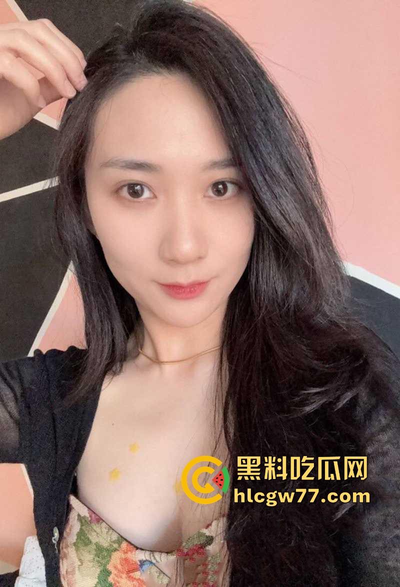 机车女神【懒洋洋】裸聊丑闻曝光 性感辣妹竟是隐藏网黄 视频露逼挑逗骑友 湿身直播性感撩人！  第2张