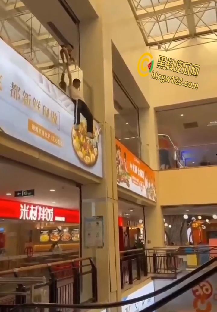 邯郸三中学生考550分，母亲不兑现承诺还动手，悲剧跳楼引发热议 !  第4张