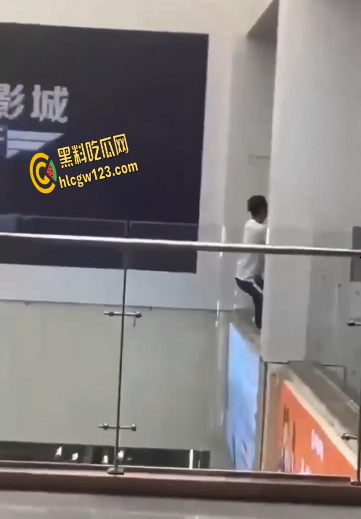 邯郸三中学生考550分，母亲不兑现承诺还动手，悲剧跳楼引发热议 !  第5张