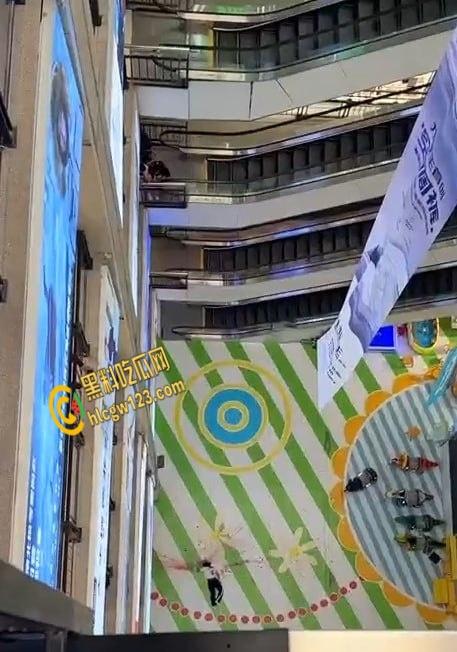 邯郸三中学生考550分，母亲不兑现承诺还动手，悲剧跳楼引发热议 !  第7张