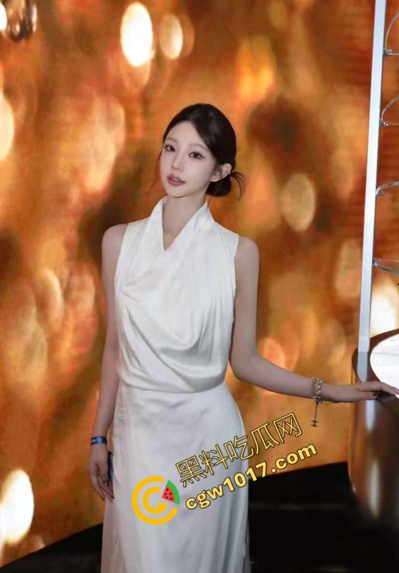 王思聪前女友【慎婕】秘密曝光，被前任【树一】怒斥出轨闺蜜前男友，约炮身染性病，性爱视频全网疯传！  第3张