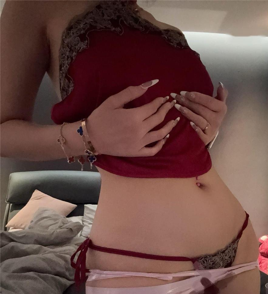 网红蝶【王晓宇】情趣内衣口球自拍勾金主！连云港文员私密视频泄露，火辣场面燃爆全网！  第5张