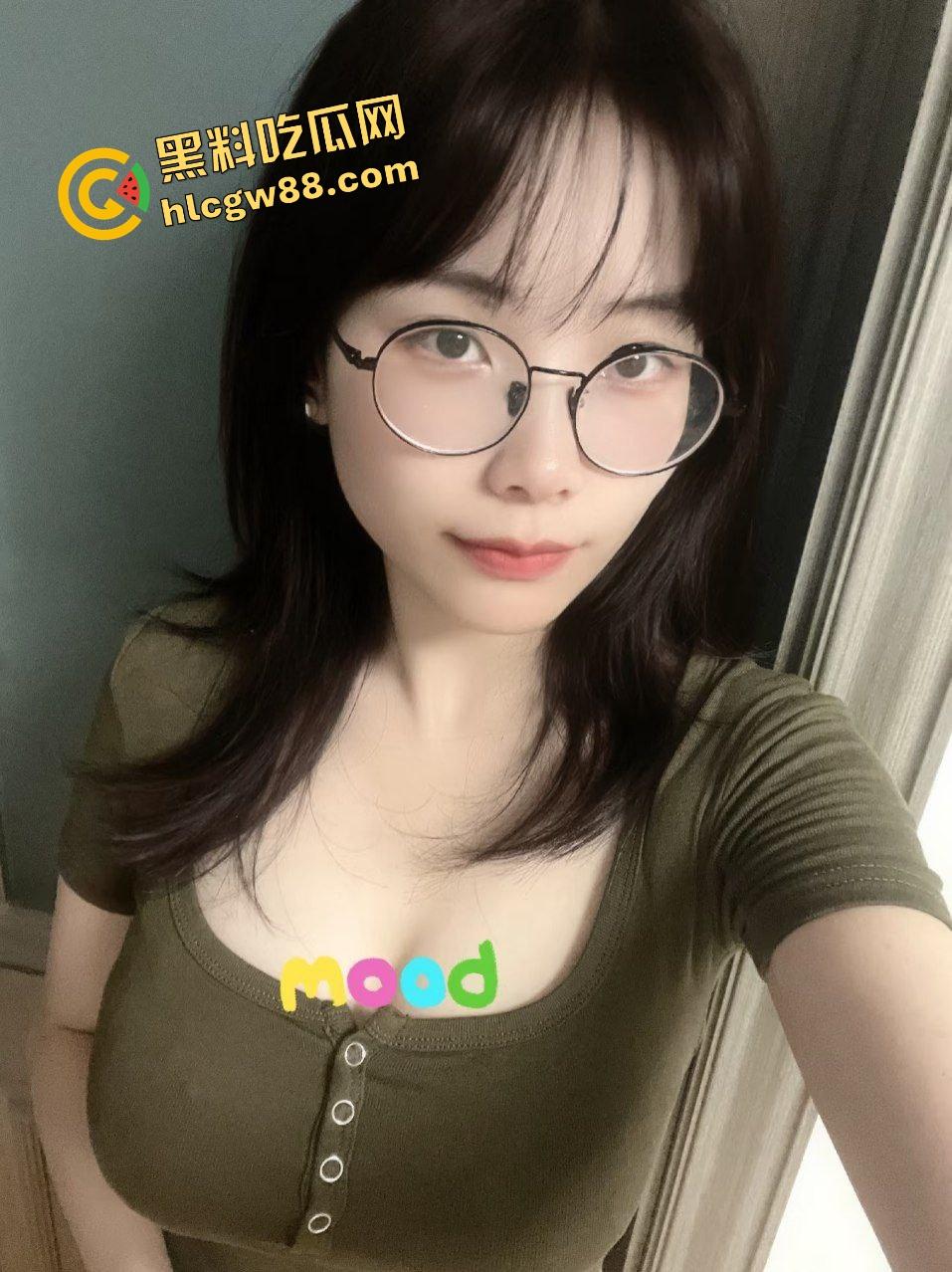 顶级天赋怪豪乳巨奶大雷骚鸡【沈娟】利用身体价值约炮多位单男，大奶还爱吞精回头客无数！  第3张