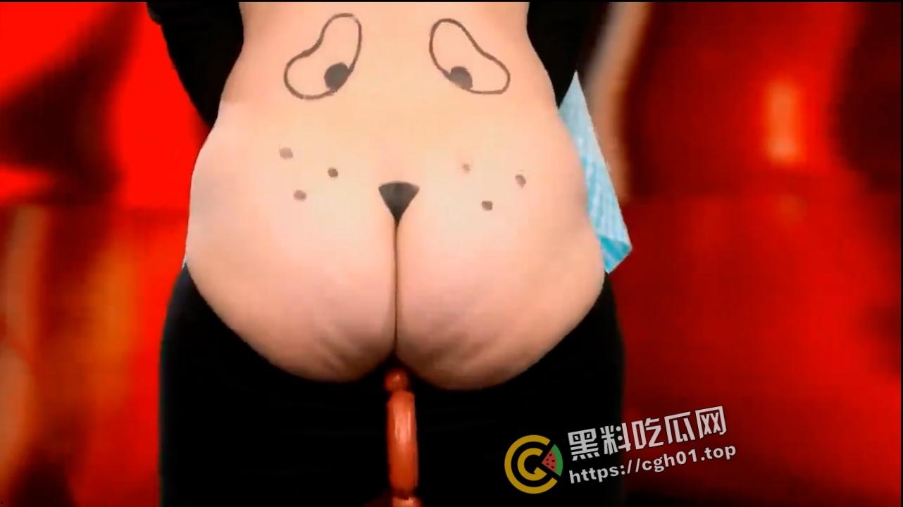 德国真人秀 少妇表演骚穴吸香肠 这么长全都吸进去了  老外太会整活了 第4张