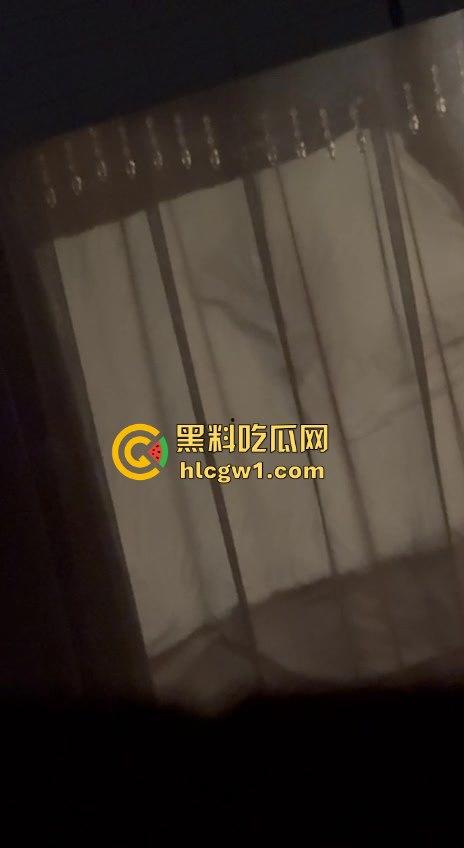 南京麓枫酒店5分钟约炮惨剧！男子早早完事撇下豪乳少妇，隔壁偷看的瓜友乐疯了！  第3张
