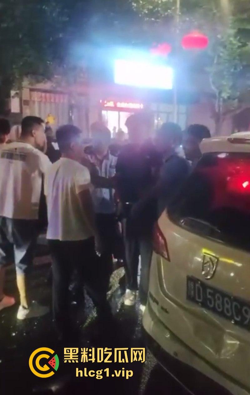 酒精惹的祸！汝州一男子连撞11辆车 这哥们如果对方家属不谅解 出来得2050年  第11张