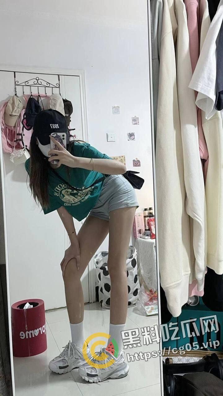 瓜友投稿！自家反差女友 ktv被捡尸博同情 多次出轨约炮死不悔改 天生贱母狗  第5张