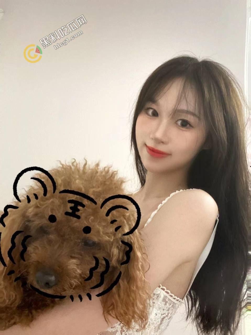 高颜值美女私密视频曝光：她的手活、口技、脚技巧令人惊叹！不愧是百人斩美女  第4张