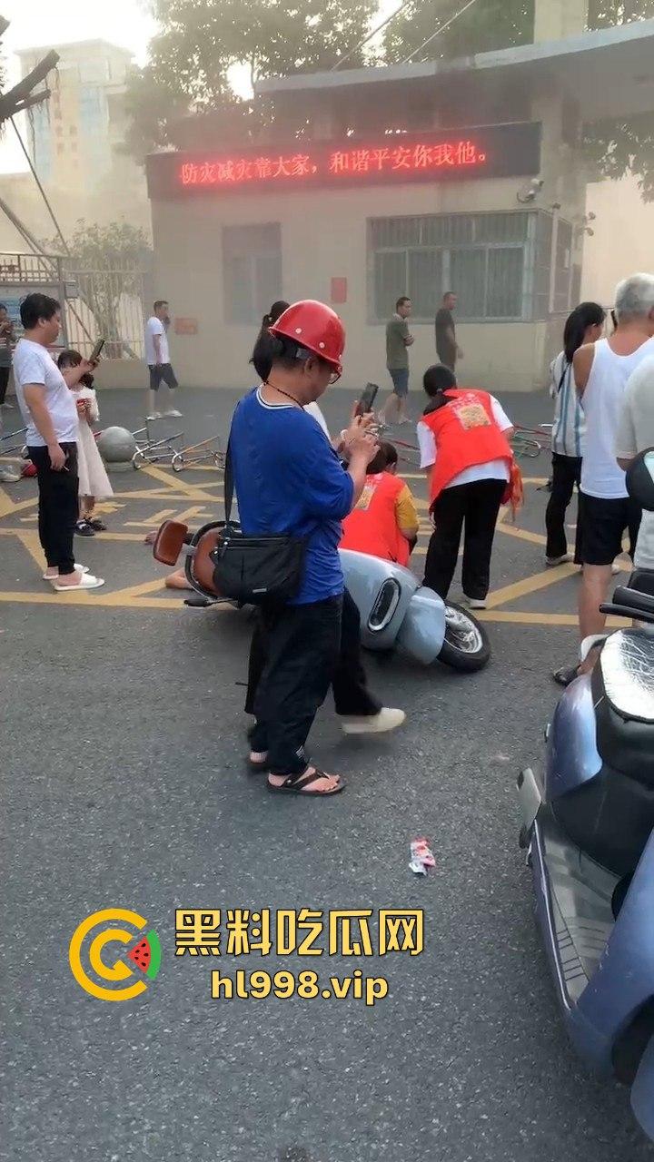 福建云霄县女司机火烧车疯狂冲撞学校！8人血洒当场，司机惨死！警方紧急调查背后真相！  第3张