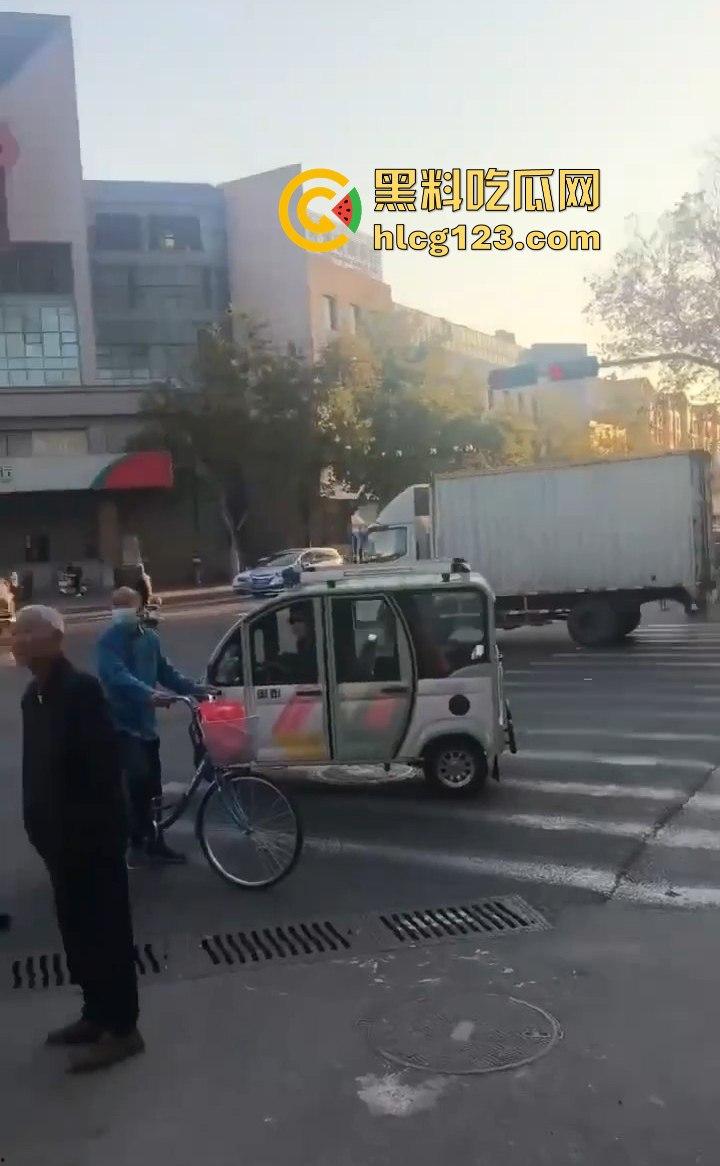 山东齐河财政局办公楼起火,黑烟滚滚直冲天!平账大圣这把火,坏账烂账都烧个干净! 第11张 山东齐河财政局办公楼起火,黑烟滚滚直冲天!平账大圣这把火,坏账烂账都烧个干净! 第11张