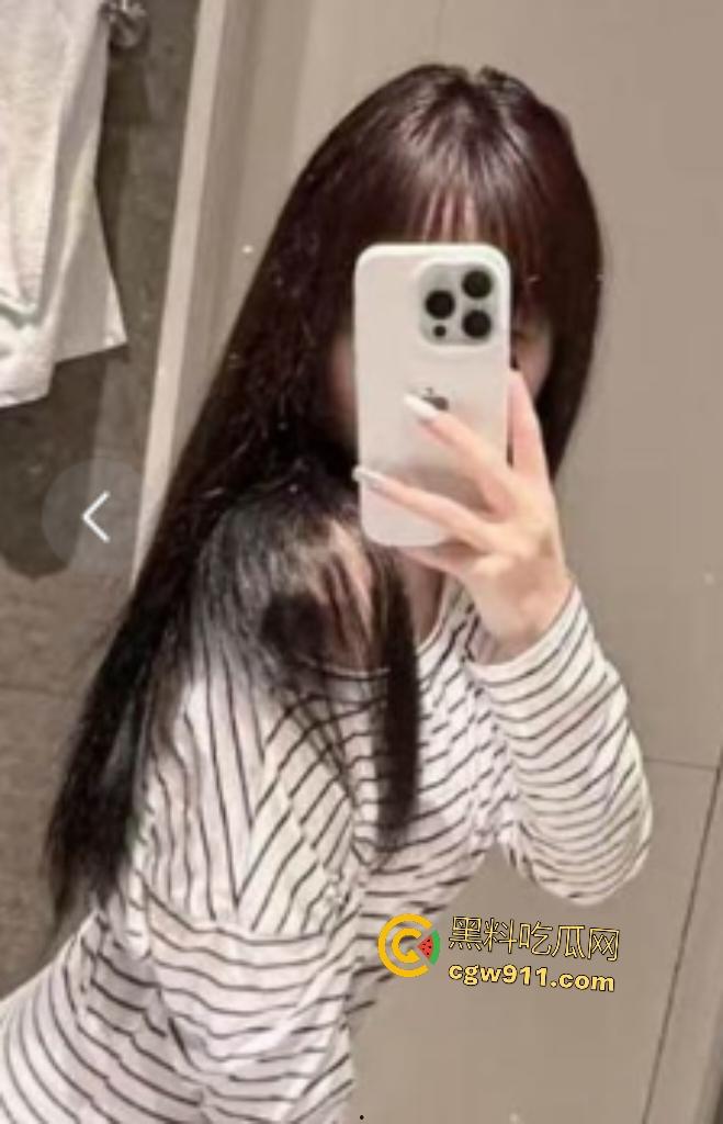 清纯校花【曹金丽】情趣黑丝裹紧雪腿诱惑爆棚，跪舔巨根喉爆极限挑逗，女神秒变床上浪娃！  第1张