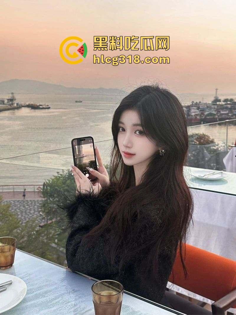 你还以为高端外围豪车天生紧？全靠阴道收缩术收成死夹货，富哥上手就说一根手指进去都得抹油！  第2张