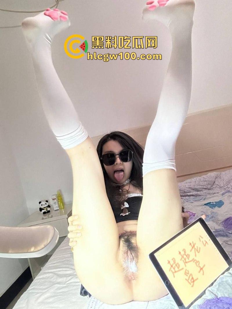 成都抖音主播福利姬【陈子涵】背着男友当福利姬 抖音直播时漏内裤 私下售卖自己的淫荡自慰视频  第11张