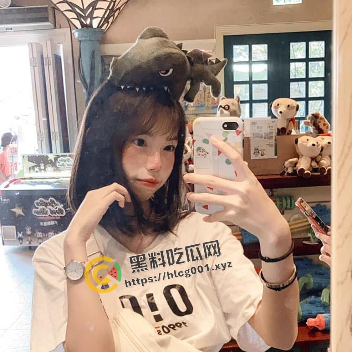 贵州职业技术学院翘臀精神小妹 极品炮架 后入狂喷 这怕不是属水枪的  做爱视频被前男友流出 第1张