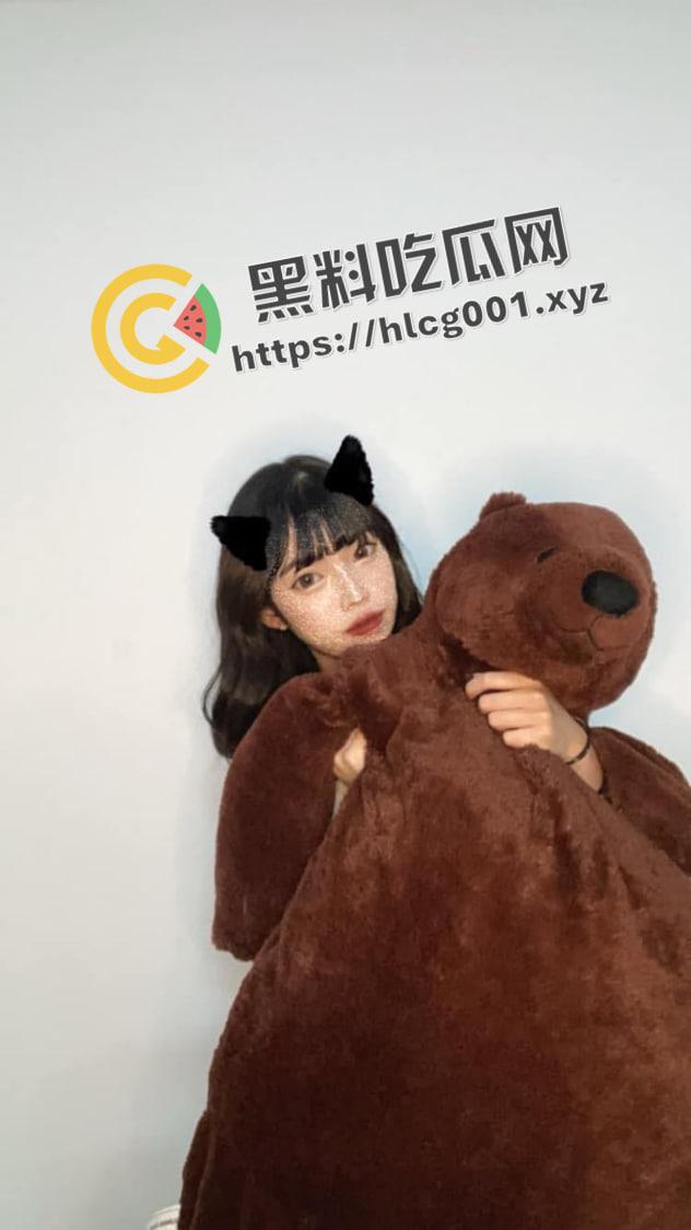 贵州职业技术学院翘臀精神小妹 极品炮架 后入狂喷 这怕不是属水枪的  做爱视频被前男友流出 第3张