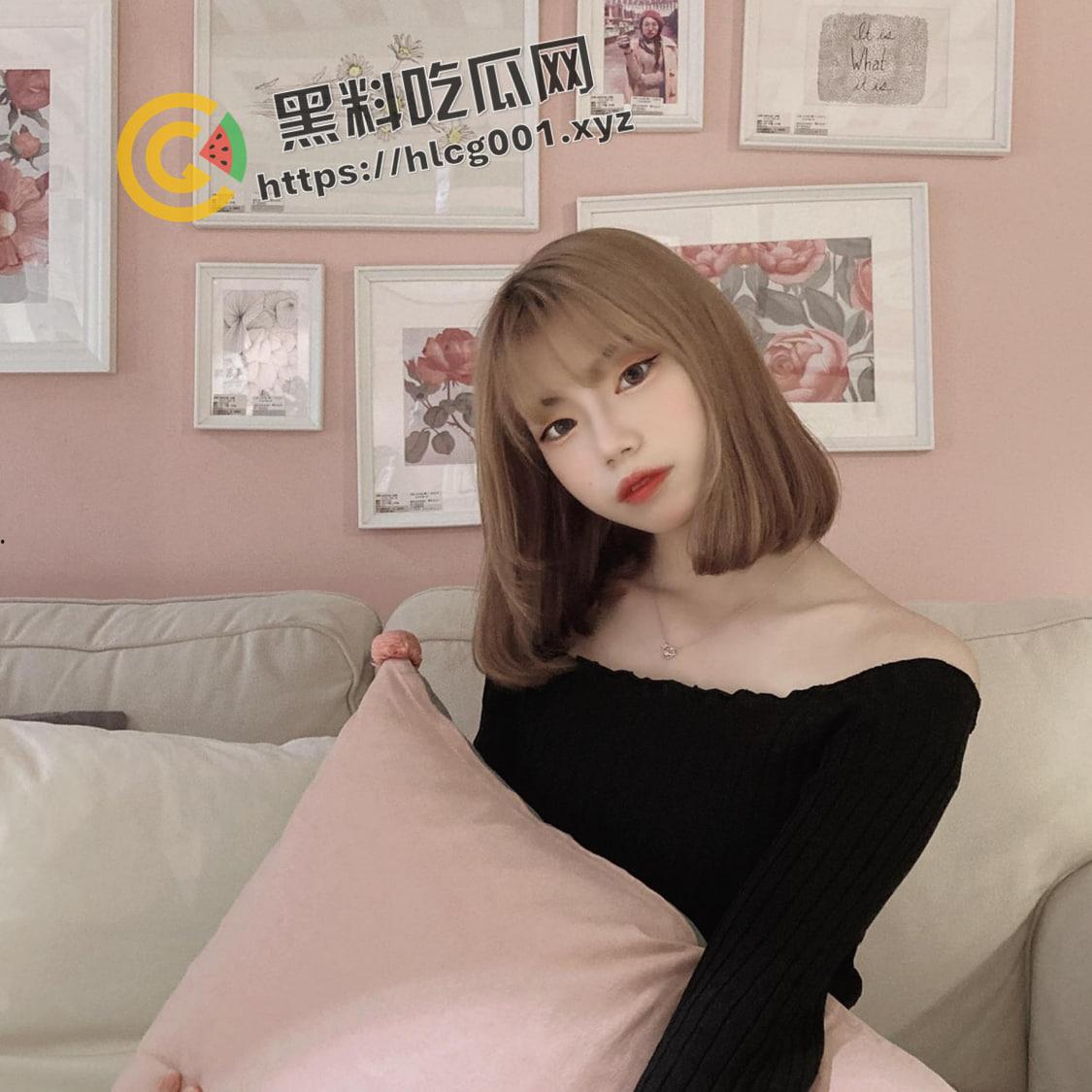 贵州职业技术学院翘臀精神小妹 极品炮架 后入狂喷 这怕不是属水枪的  做爱视频被前男友流出 第4张