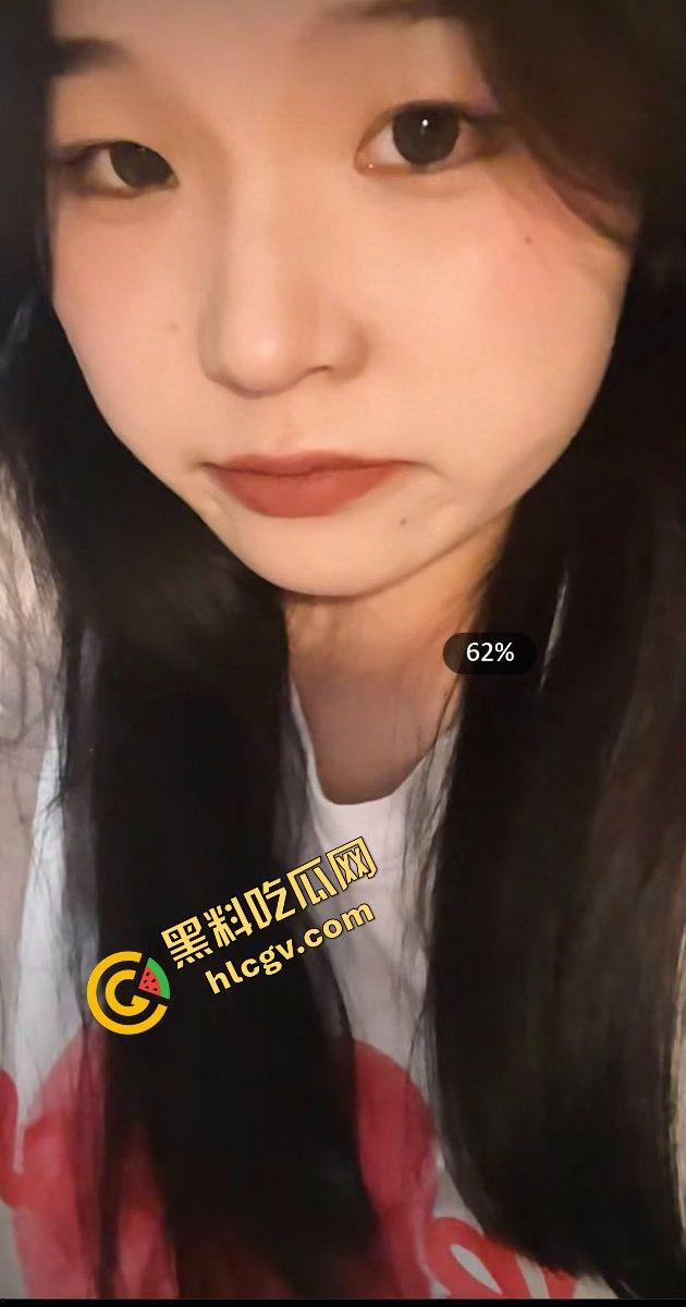 河南工业职业技术学院反差母狗『黄佳』与社会人鬼混 开房玩弄操逼 粉嫩鲍鱼真养眼！独家曝光！  第3张