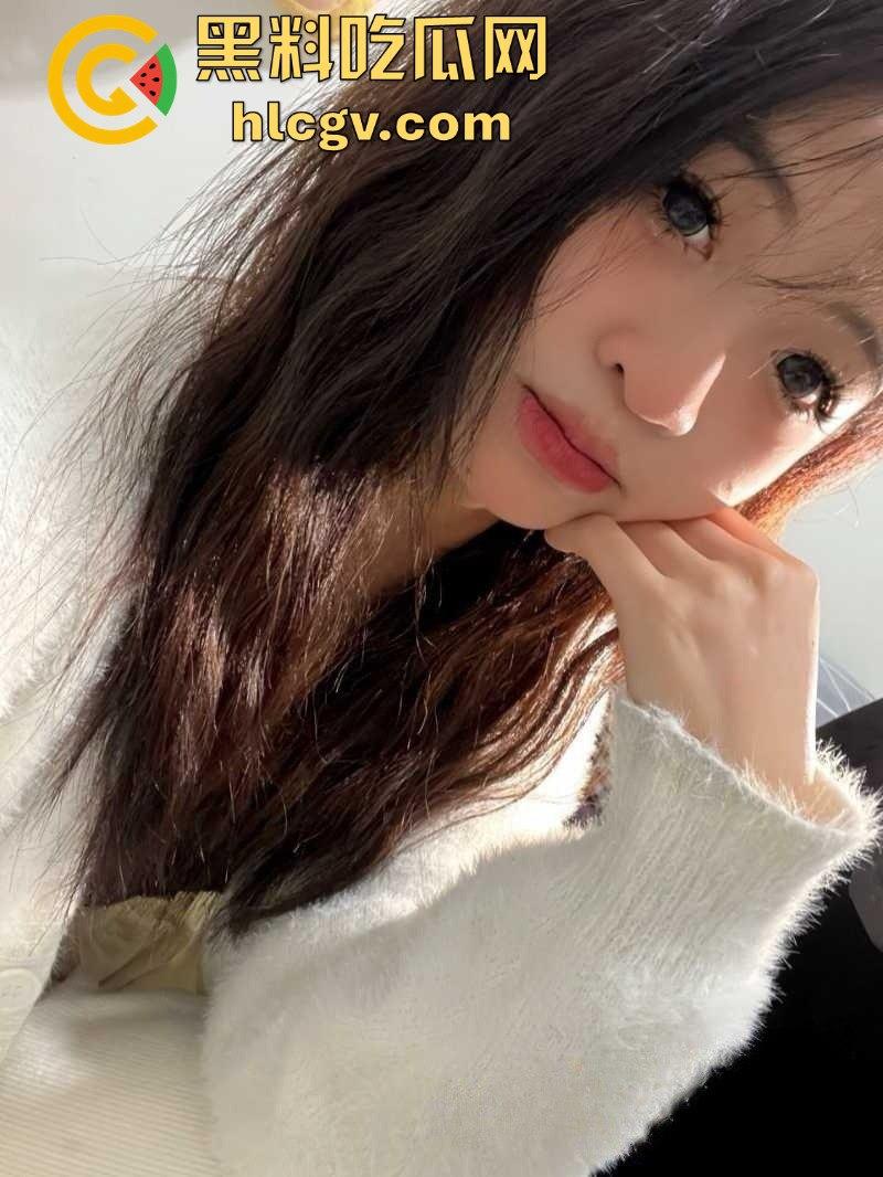 广州旅游学院『李香蓓』白虎嫩穴逼2.6万草一月！不做高端但逼价不低，这不是哄抬逼价是什么？  第3张