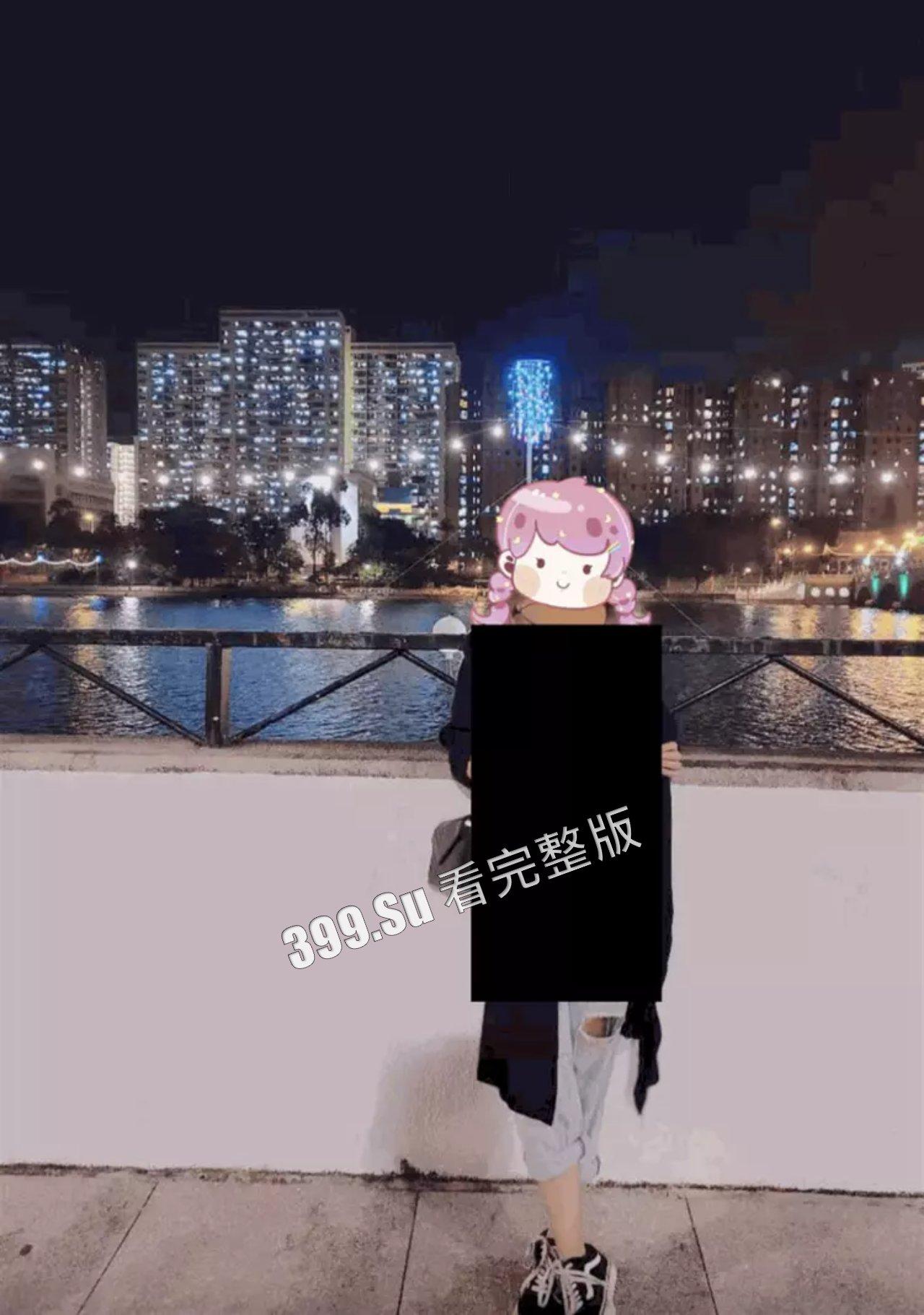 香港40岁辣妈“晒胸”成瘾，走遍公共场所拍120多张“裸照” 全网最全版本视图流出  第2张