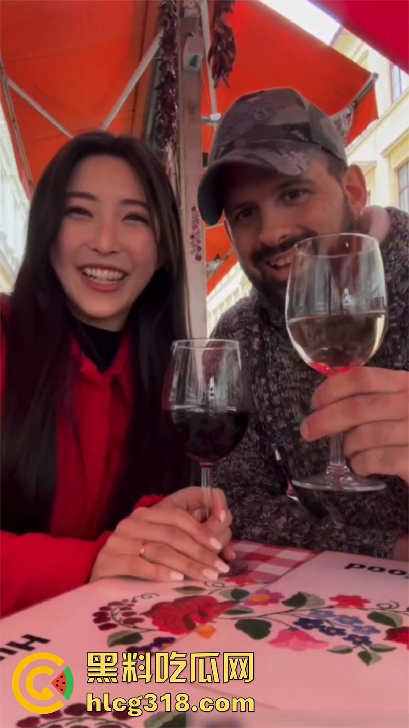 亚裔留学生被老外搭讪，当场直接带回家共浴爆操，翘臀大奶身材极品，被大屌爆操淫叫不断！  第1张