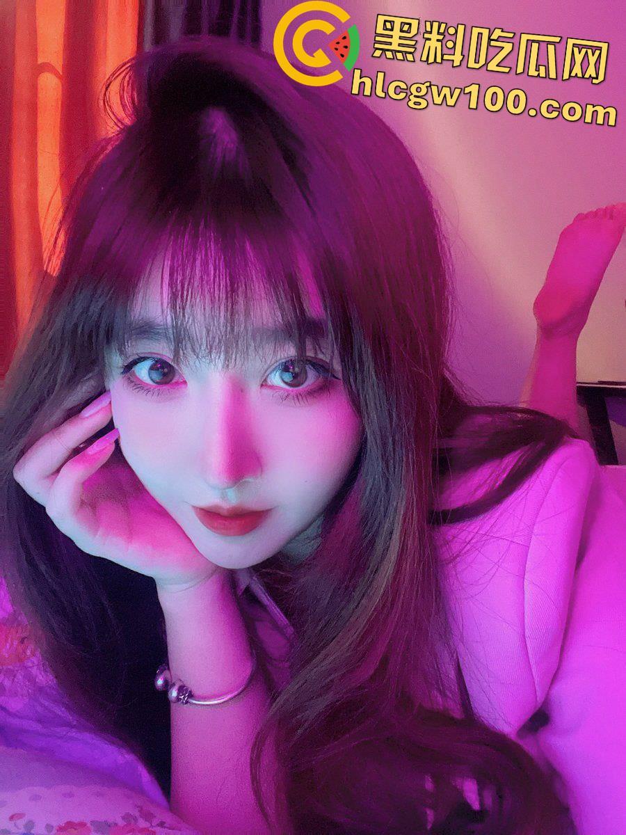 天津【郝天莙】按主人命令社死曝光，高颜值粉嫩白虎骚穴，纹身肥臀玩肛塞  第9张