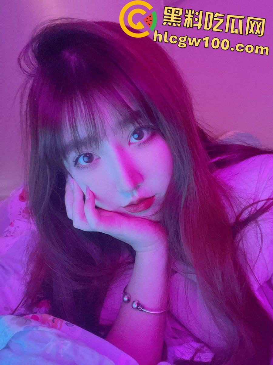 天津【郝天莙】按主人命令社死曝光，高颜值粉嫩白虎骚穴，纹身肥臀玩肛塞  第10张