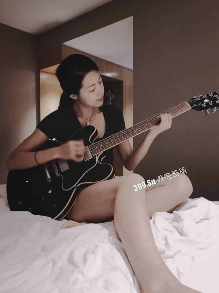 重庆渝北4S店  销售经理 王芳子 已婚轻熟女出轨多人 还签署性奴契约 被爆出身份信息及大量生活照和性爱视频 第19张