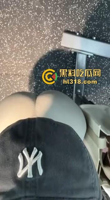 到底是谁在偷偷操这些极品健身女啊！圆挺巨乳性感肥臀，魔鬼身躯诱惑十足，简直是引入犯罪！  第4张