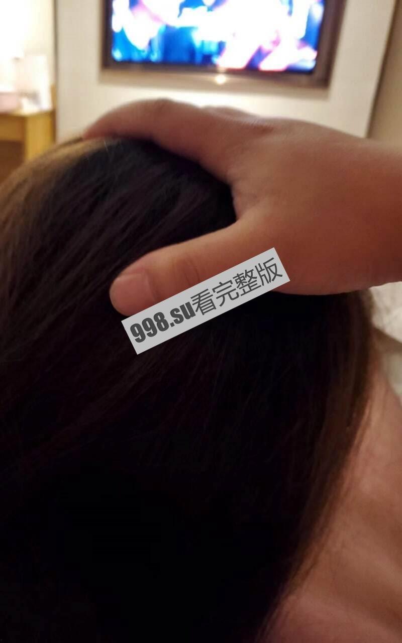 川航泄密 正经空姐私下是个喜欢被调教的小母狗  第2张