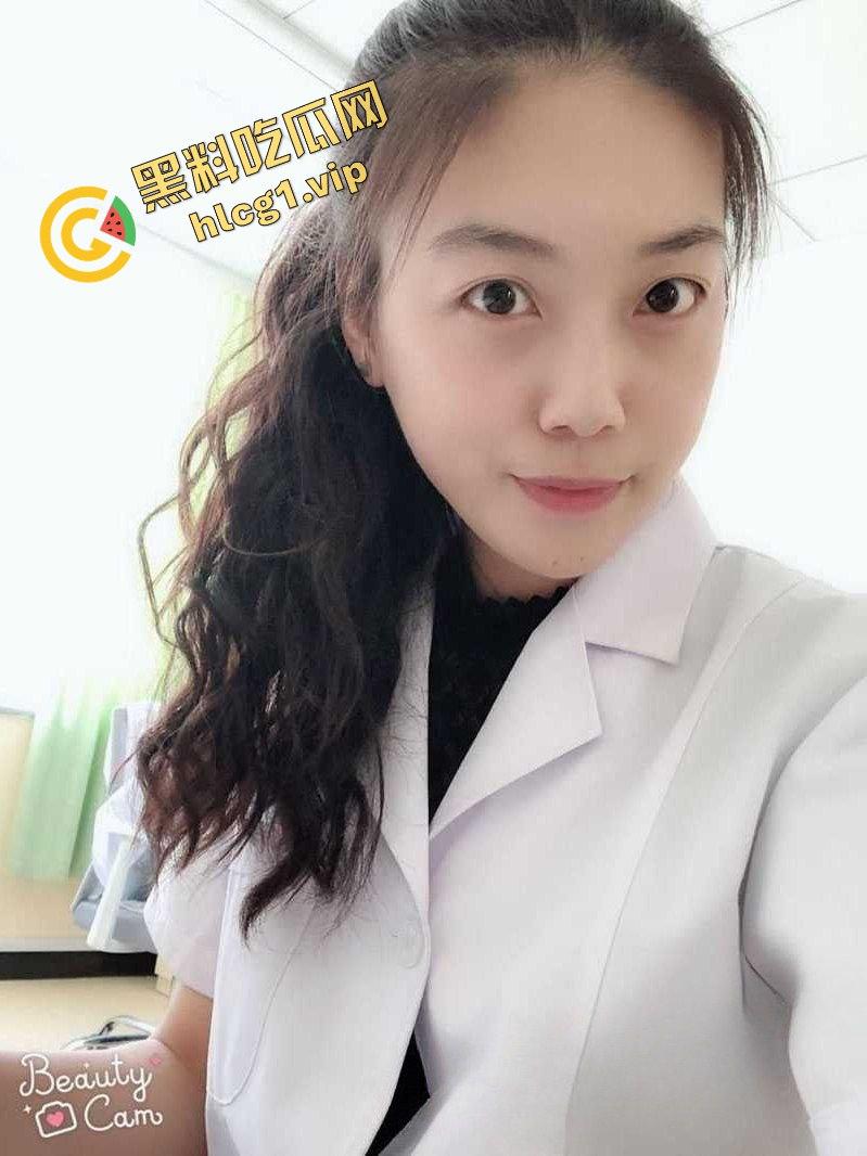 江苏妇女保健医院女医生『吴媛媛』饥渴风骚少妇 勾引病患者老公 家中激情四射！  第3张