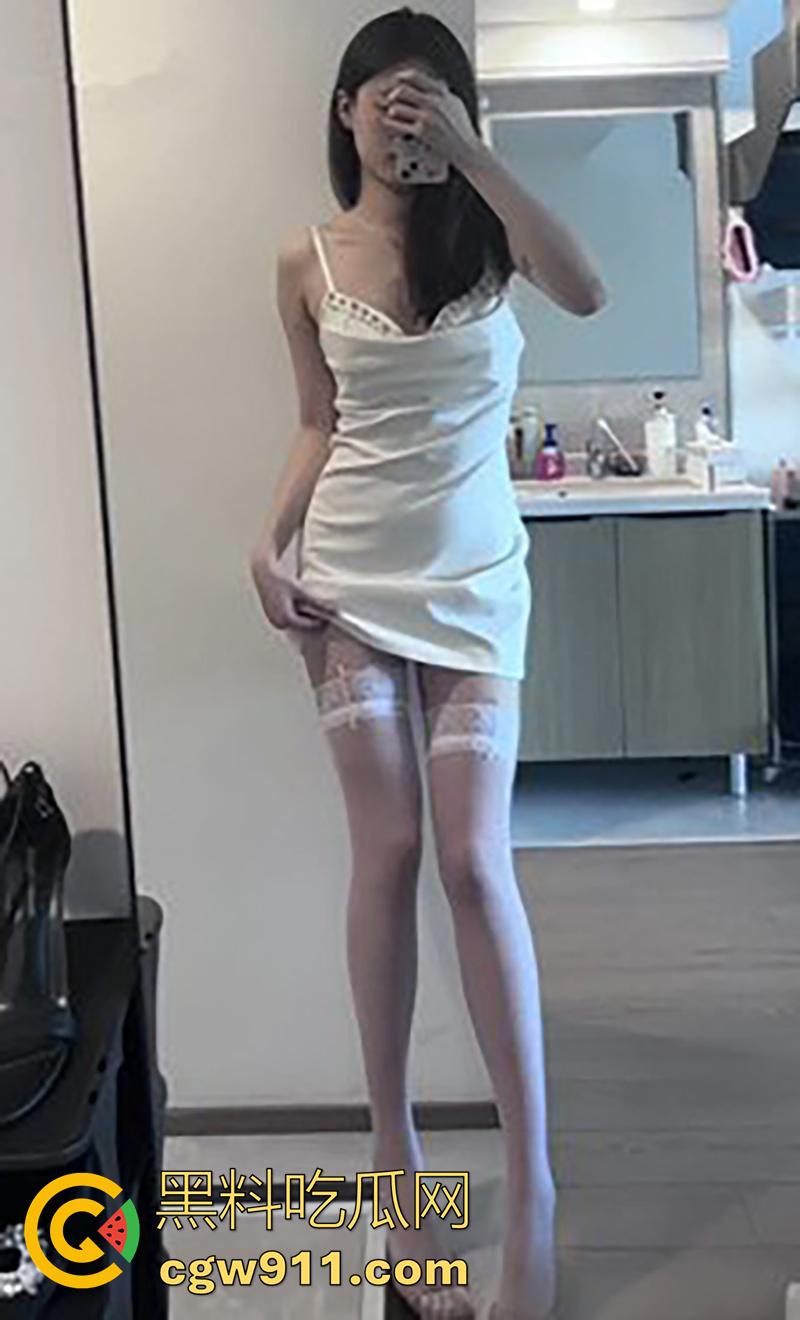 广州极品名媛【刘文慧】，身材火辣美腿修长，被金主调教训化，全程无套爆操，娇喘尖叫失控彻底沦为母狗！  第2张