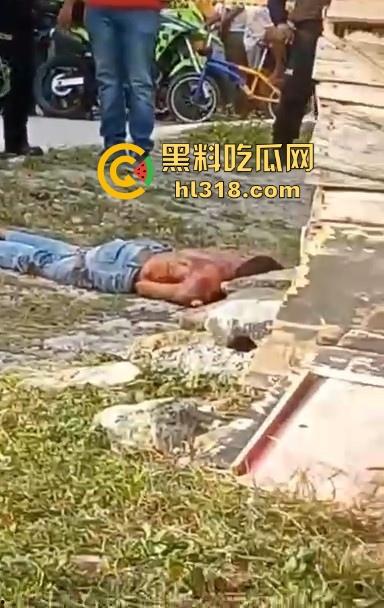 哥伦比亚双重谋杀案，疑似帮派报复，枪手杀害了不不尽兴，还要在死者头部猛踹几脚才愤愤离去，国外真乱！  第5张