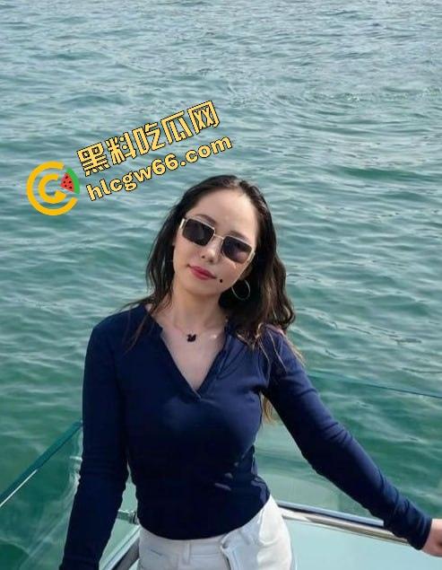 内蒙古科技大学大四学姐【拉布珠】校内公然售卖福利视频又被实锤，强行辟谣自抽嘴巴，脸打得啪啪响！  第7张