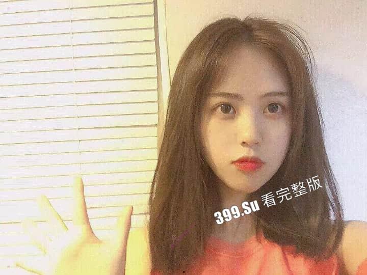 长相甜美的大一新生 抢手学妹被校内老油条设酒局灌醉  带回房间拍摄迷奸视频 露脸无套内射 第2张