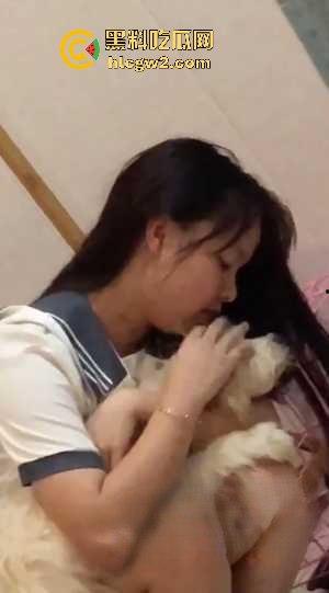 爱狗嫩妹『方雪儿』穿JK服撸狗变约炮  看狗成看成跪着舔肉棒喊主人 骚水四溅被操到失声 反转绝了！ 第3张