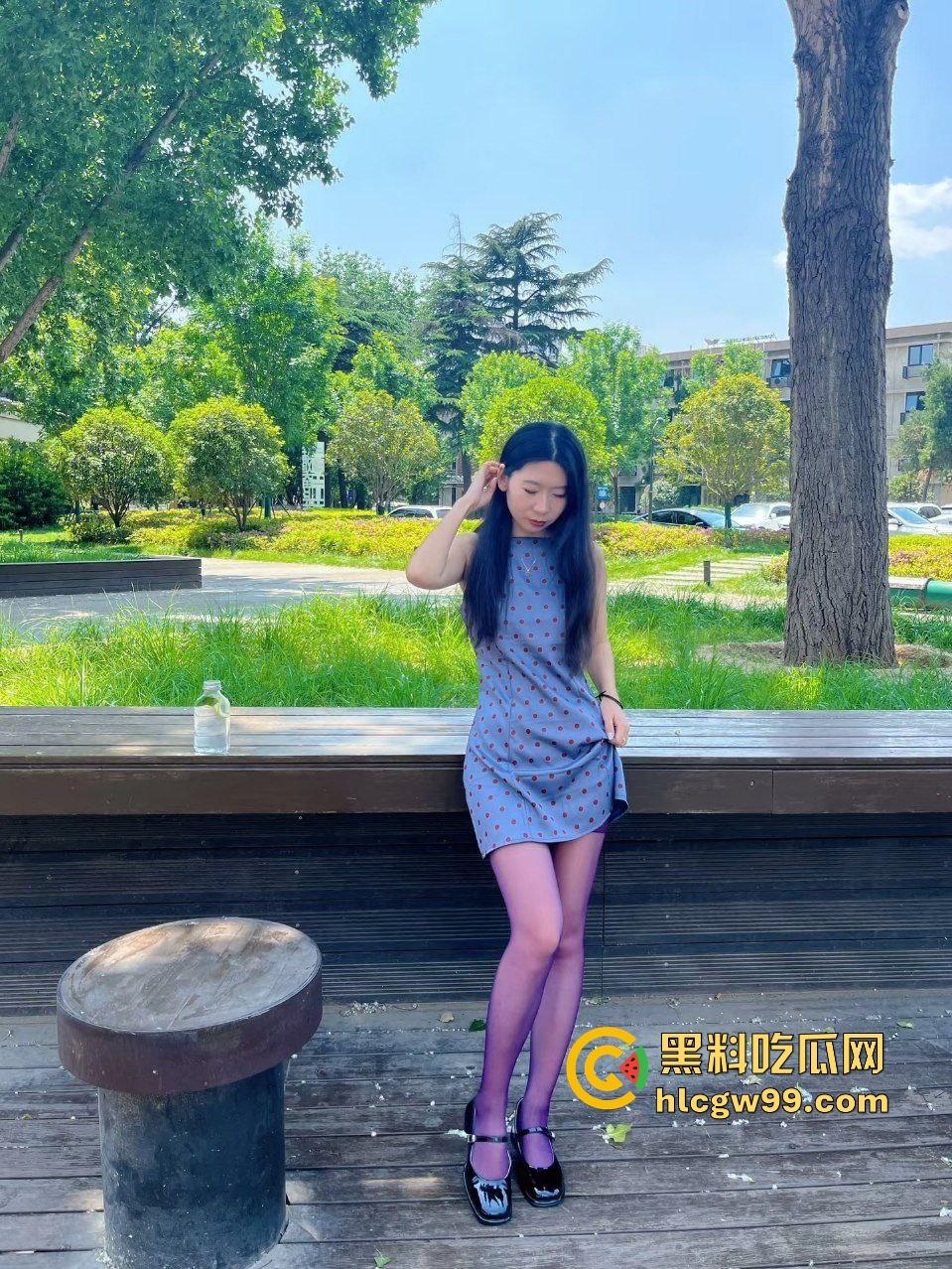 顶级调教大神与淫妻玩新花样，SM网购木枷手铐捆绑强制束缚，古代刑具酷刑惩罚玩弄骚逼！  第4张