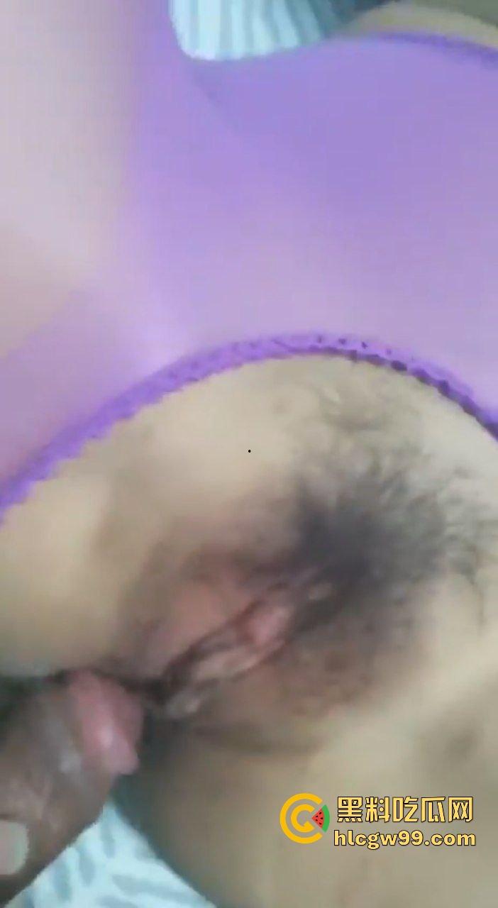 顶级调教大神与淫妻玩新花样，SM网购木枷手铐捆绑强制束缚，古代刑具酷刑惩罚玩弄骚逼！  第9张