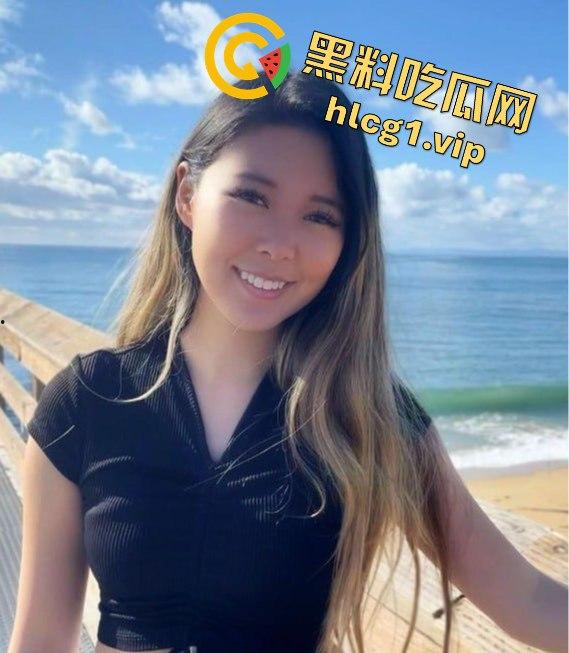 美籍华人网红女歌手「Extra」中文名张雪私拍流出！反差婊深喉口交！还用筷子夹鸡巴吃！  第3张