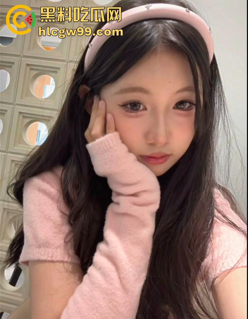 广东粉系JK小萝莉【田晶晶】黑丝大长腿配小皮鞋，男友撕破黑丝中出内射，这种贱狗带套都是对逼得不尊重！  第2张