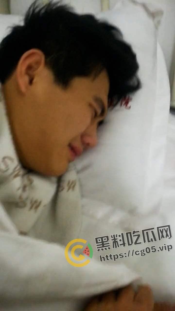 辽宁营口大石桥第二高级中学 男生在卫生间遭遇霸凌围殴 事后校方和打人家长不承认 现在孩子精神出现异常  第4张