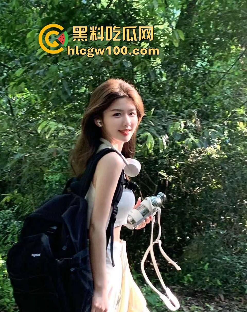 网友投稿！武汉生物金融学院【张颖】千里打炮反差母狗，私下淫荡的聊天记录露骨和不雅性爱视频曝光。  第3张