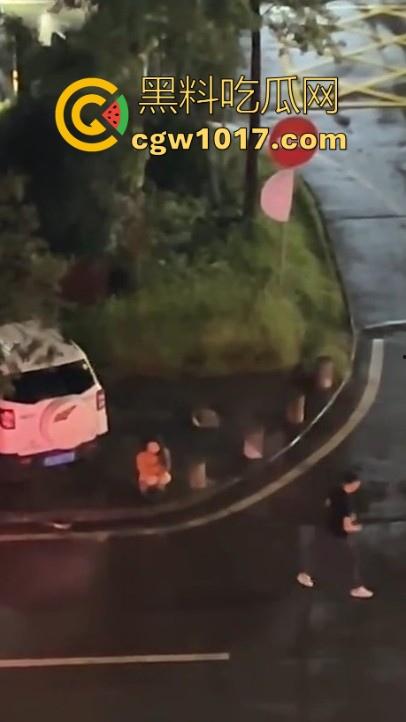 舔狗的终极下场，辛辛苦苦得到的女神一不开心就狂删自己耳光，只求女神能原谅，不是用得着这么卑微嘛！  第3张