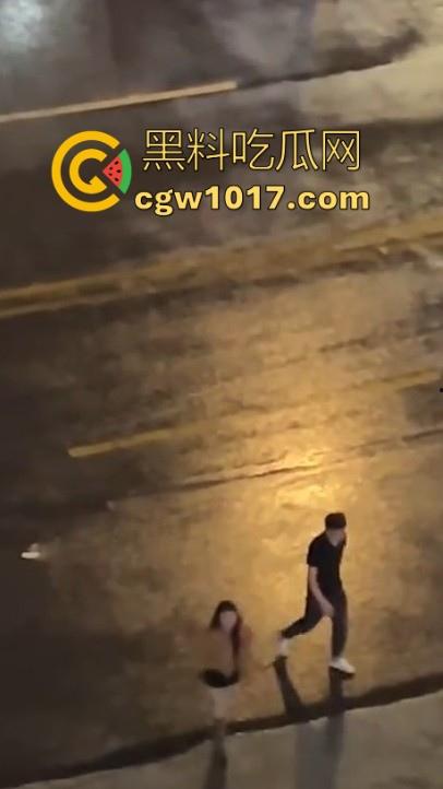 舔狗的终极下场，辛辛苦苦得到的女神一不开心就狂删自己耳光，只求女神能原谅，不是用得着这么卑微嘛！  第7张