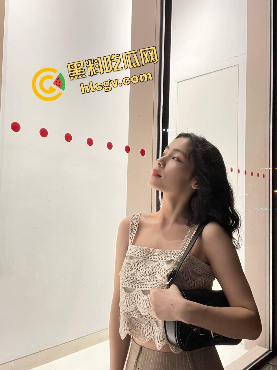 网友独家投稿真实曝光！湖南岳阳00后反差母狗『郑芯甜』与前男友性爱视频遭泄密 骚贱现场即刻呈现！  第3张